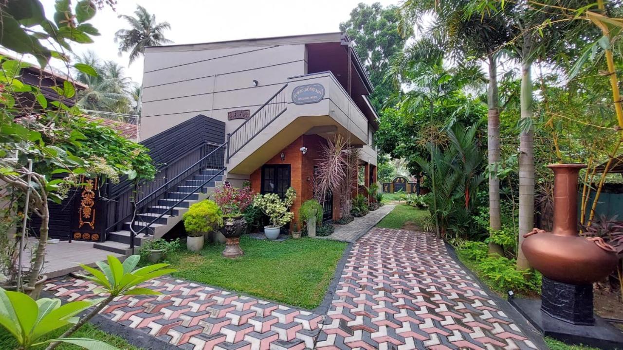 Edwin'S Airport Garden Bed and Breakfast Negombo Buitenkant foto