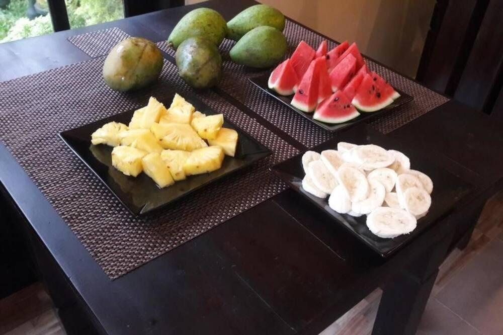 Edwin'S Airport Garden Bed and Breakfast Negombo Buitenkant foto