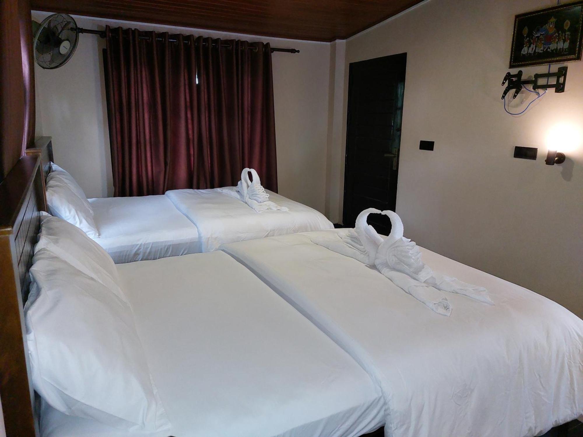 Edwin'S Airport Garden Bed and Breakfast Negombo Buitenkant foto